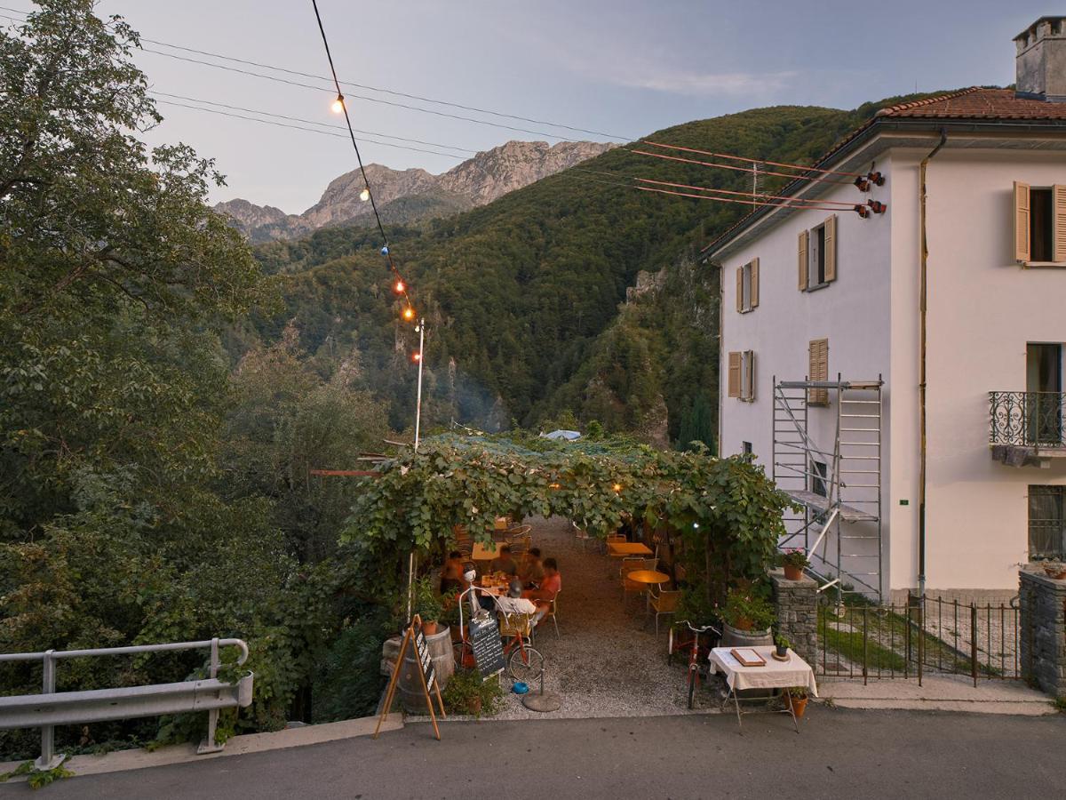Osteria Gruetli Con Alloggio Borgnone エクステリア 写真