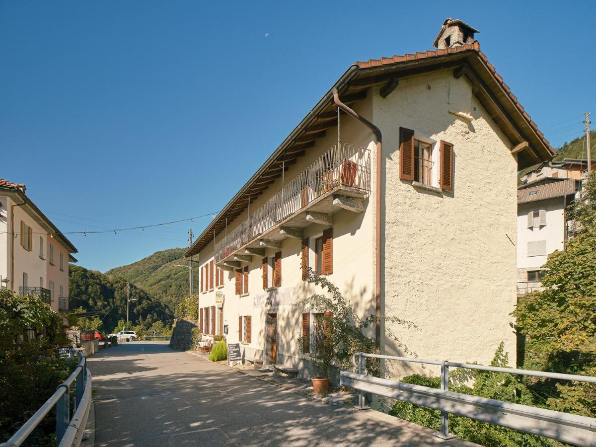 Osteria Gruetli Con Alloggio Borgnone エクステリア 写真